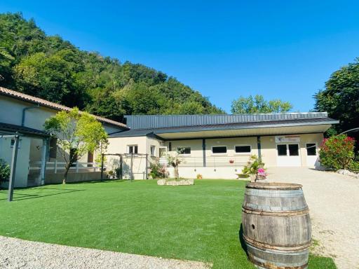 Tikazéla - Escale Tournon-Sur-Rhône - Housity