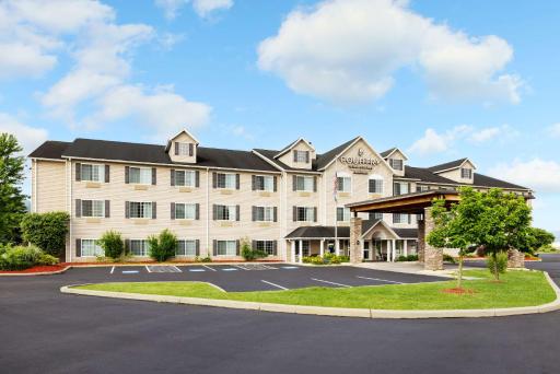 Country Inn & Suites by Radisson, Big Flats (Elmira), NY - Housity