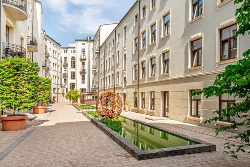 Gold City Point Piotrkowska 37 - Housity