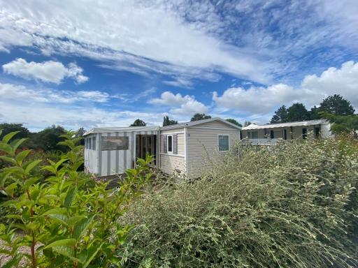 Mobil'home en Vendée Sud - à 5 minutes d'O'gliss Park et Fun Park - Housity
