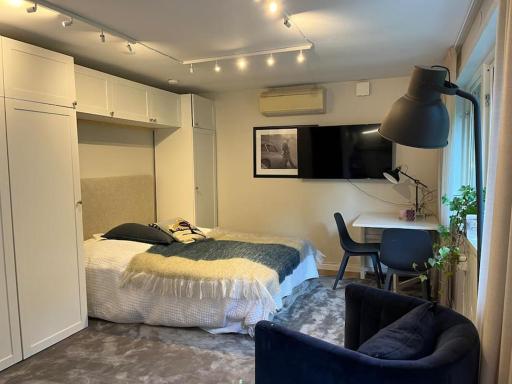 Cozy studio near waterfront in Djursholm Stockholm - Housity