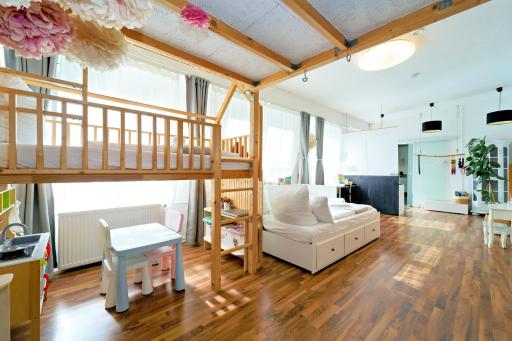 Loft House 170qm, Central, Own Garden, Parking lot - Housity