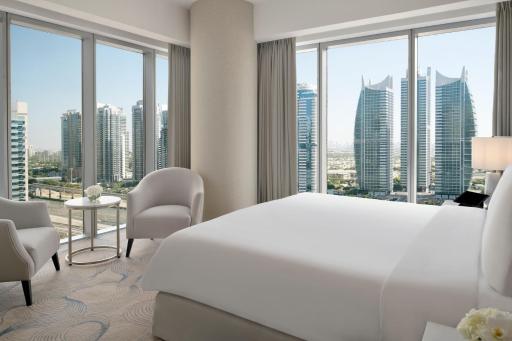 JW Marriott Hotel Marina - Housity