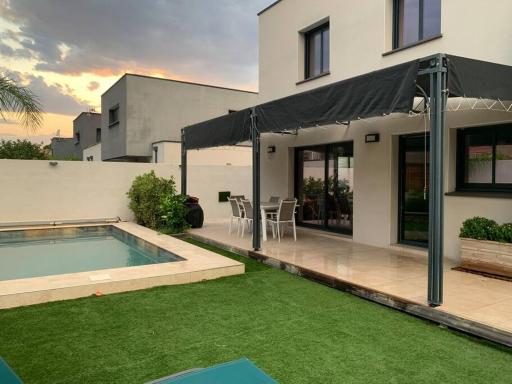 Villa Home cinéma piscine - Housity