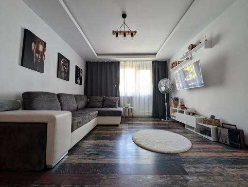 Lara Apartament - Housity