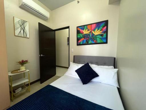 Cozy 2 bedroom with Balcony in Mckinley hill taguig The Florence Residences - Hizvo