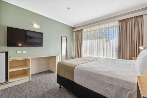 Econo Lodge Dockside Glenelg - Housity