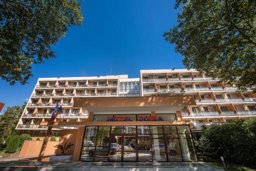 Hotel Doina - Housity
