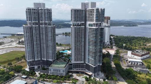Teega Suites PuteriHarbour By WP Homestay - Housity