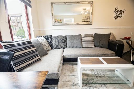 The Summit Apartment Aberdeen City Central Perfect Short or long stay - Housity