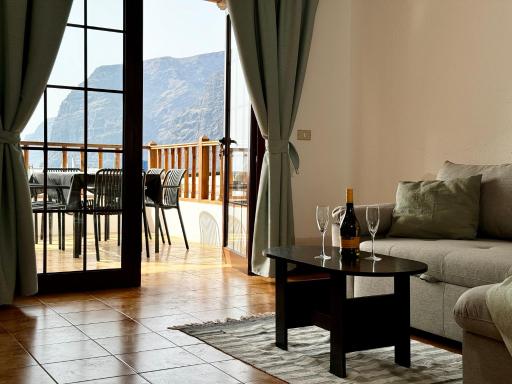 Fabulous Ocean & Cliff View - Housity