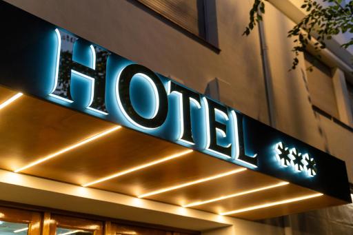 Hotel Puerta de Cazorla - Housity