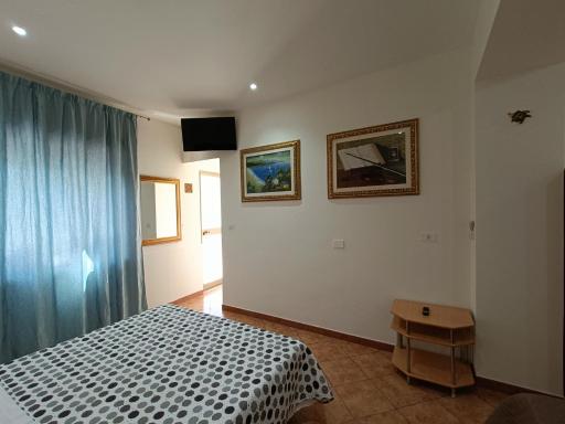 Xenion Guest House - Housity