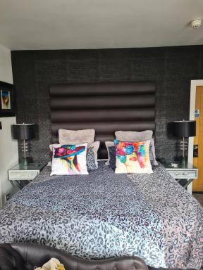 The Arthington - Housity
