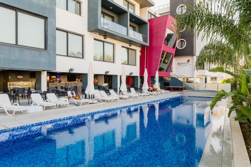 Royal Palace Hotel - Housity