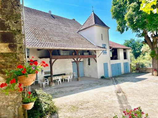 Grand family home in the heart of Burgundy! - Housity