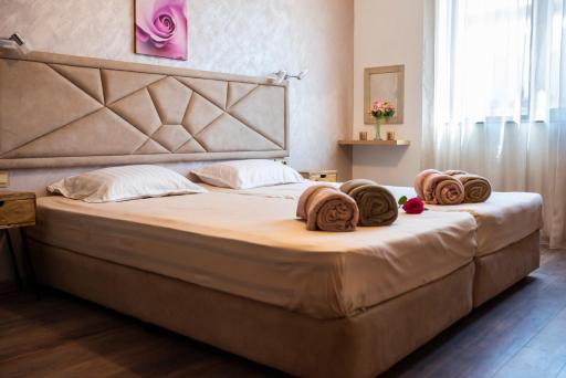 Enika Hotel - Hizvo