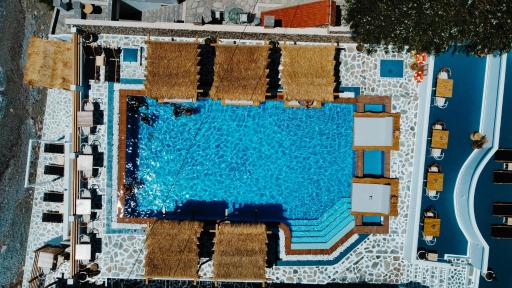 SPONGIA HOTEL SUITES & Spa - Housity
