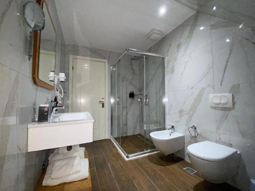 Hotel Vila Zeus - Housity