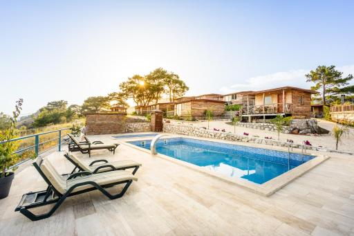Kadir's Eco Life - Housity