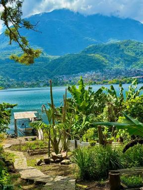 Paradise of Atitlan - Housity