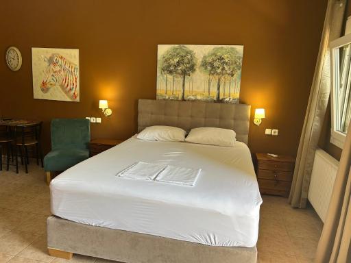 Akrotiri studios - Housity