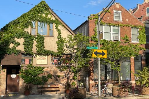 Ray's Bucktown Bed and Breakfast - Hizvo