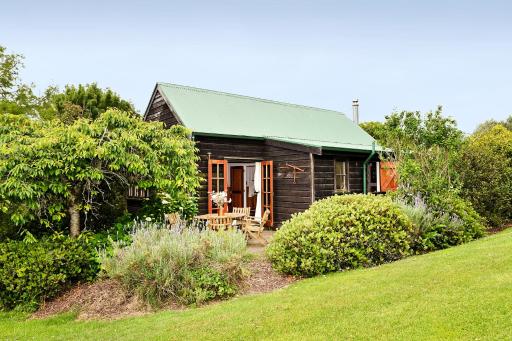 Vineyard Cottages - Kumeu - Housity