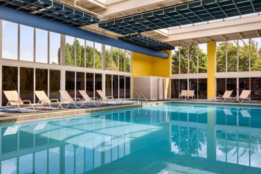 Days Hotel by Wyndham Allentown Airport / Lehigh Valley - Housity