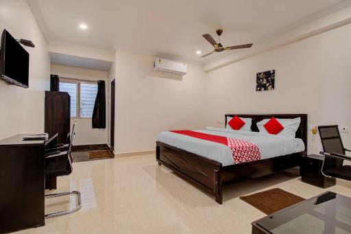 Hotel O MN Stays - Housity