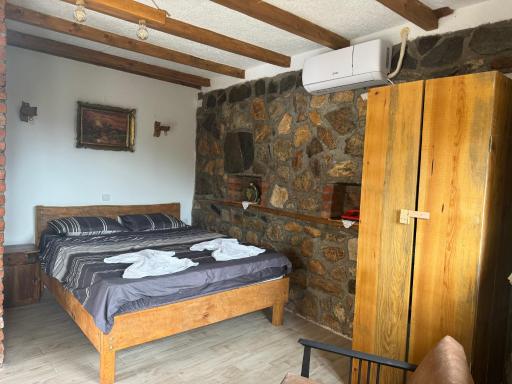 Villa Old House BN - Housity