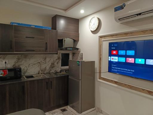 Luxury furnished studio apartment Bahria Town Lahore - Housity