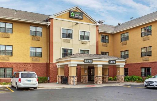 Extended Stay America Select Suites - Milwaukee - Waukesha - Housity