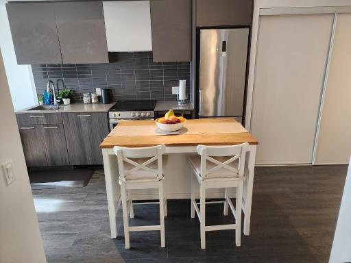 Stylish Stay Toronto Oasis - Housity