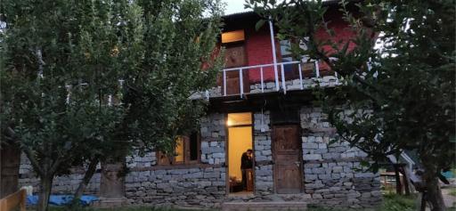 Holy Cow Café & Beds - Housity