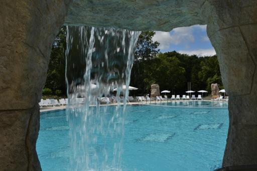 Beachfront · Private Beach Hotel Forest Beach - Housity