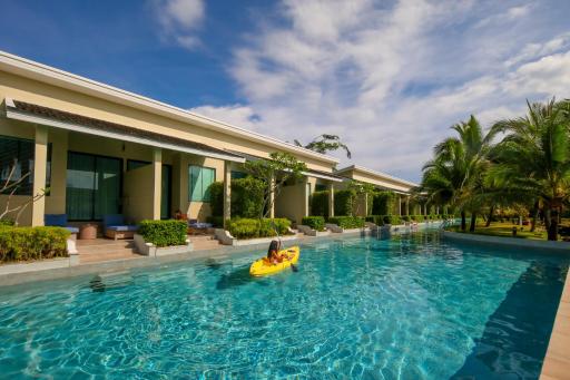 CRAFT Resort & Villas, Phuket Town - scheduled shuttle to Phuket Old Town - Housity