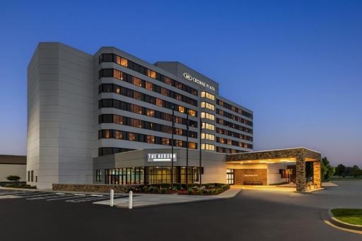 Crowne Plaza Auburn Hills, an IHG Hotel - Housity