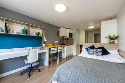 JOIVY Affordable Edinburgh - Adults only - Housity