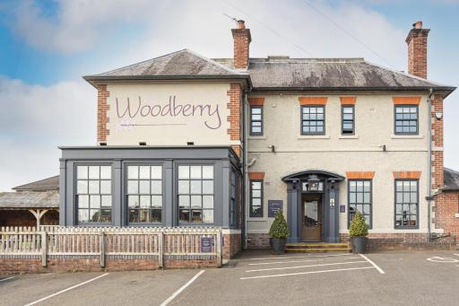 Woodberry Inn - Housity