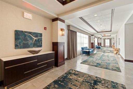 Doubletree By Hilton Front Royal Blue Ridge Shadows - Housity