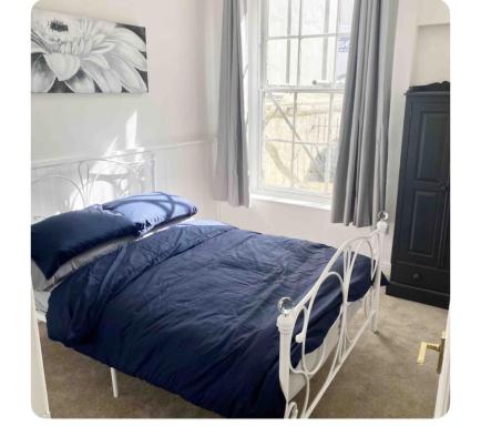 Torquay 1 bedroom Sleeps 4 Free Parking Torbay - Housity