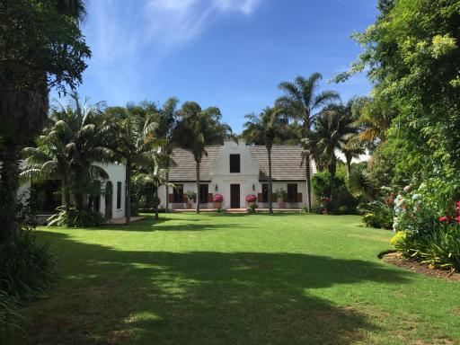 The White Manor - Housity