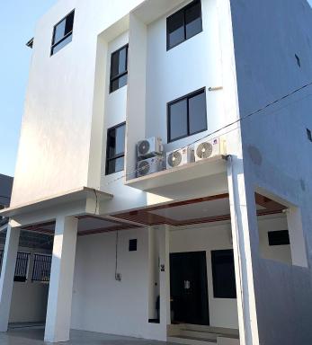 Kusuma Raya Guest House - Housity