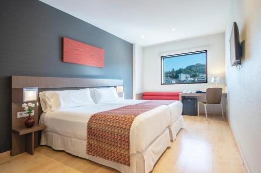 Hotel Granada by Pierre & Vacances - Housity