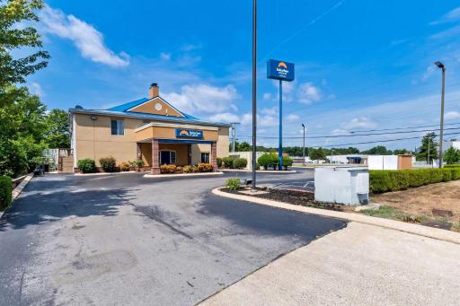 Suburban Studios Chattanooga Northeast - Ooltewah - Housity