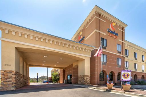Comfort Suites Gallup East Route 66 and I-40 - Housity