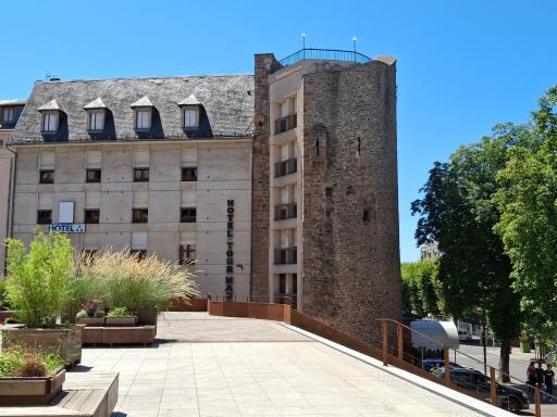 Hôtel Tour Maje - Housity