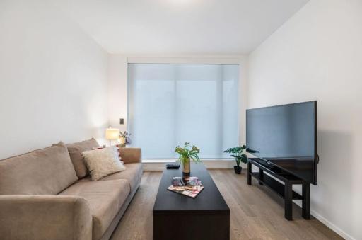 Chic & Modern Retreat the Heart of DT Vancouver - Housity