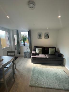 Welcome Lodge Gower - Housity